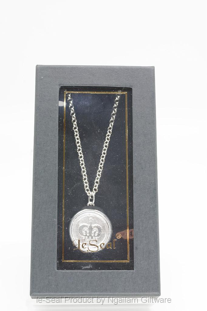 11-013-11 + Seal Pendant 11-007-11-Crown.jpg